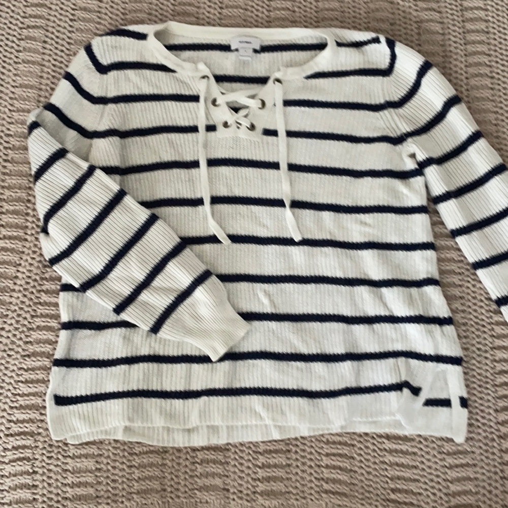 Old Navy Sweater